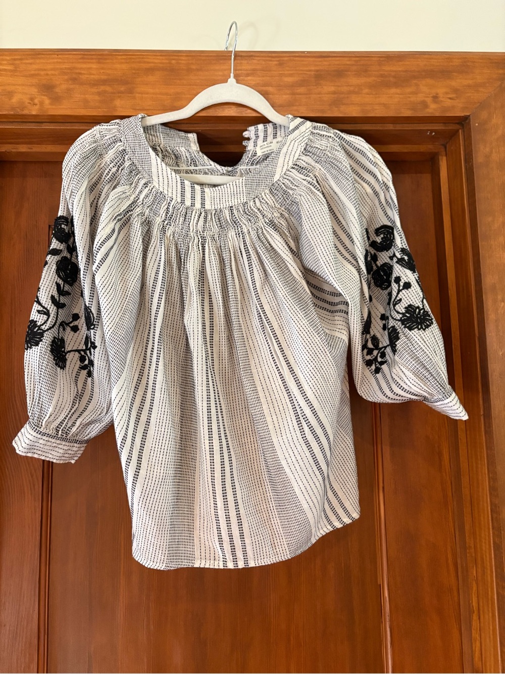 Zara Embroidered blouse cream black 11/12